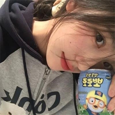 张口结舌海报